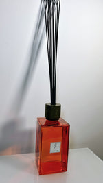 Load image into Gallery viewer, LIMITED EDITION LONDON OUD INTENSE EXTRA LARGE XL LUXURY REED DIFFUSER 2200ml
