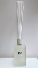 Load image into Gallery viewer, LIMITED EDITION CHELSEA INTENSE EXTRA LARGE XL LUXURY REED DIFFUSER 2200ml
