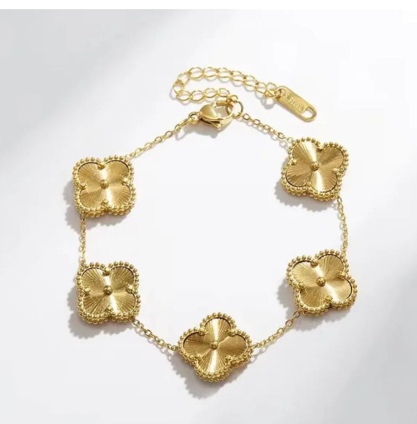 Yasmin - 18k Gold Plated Clover Necklace