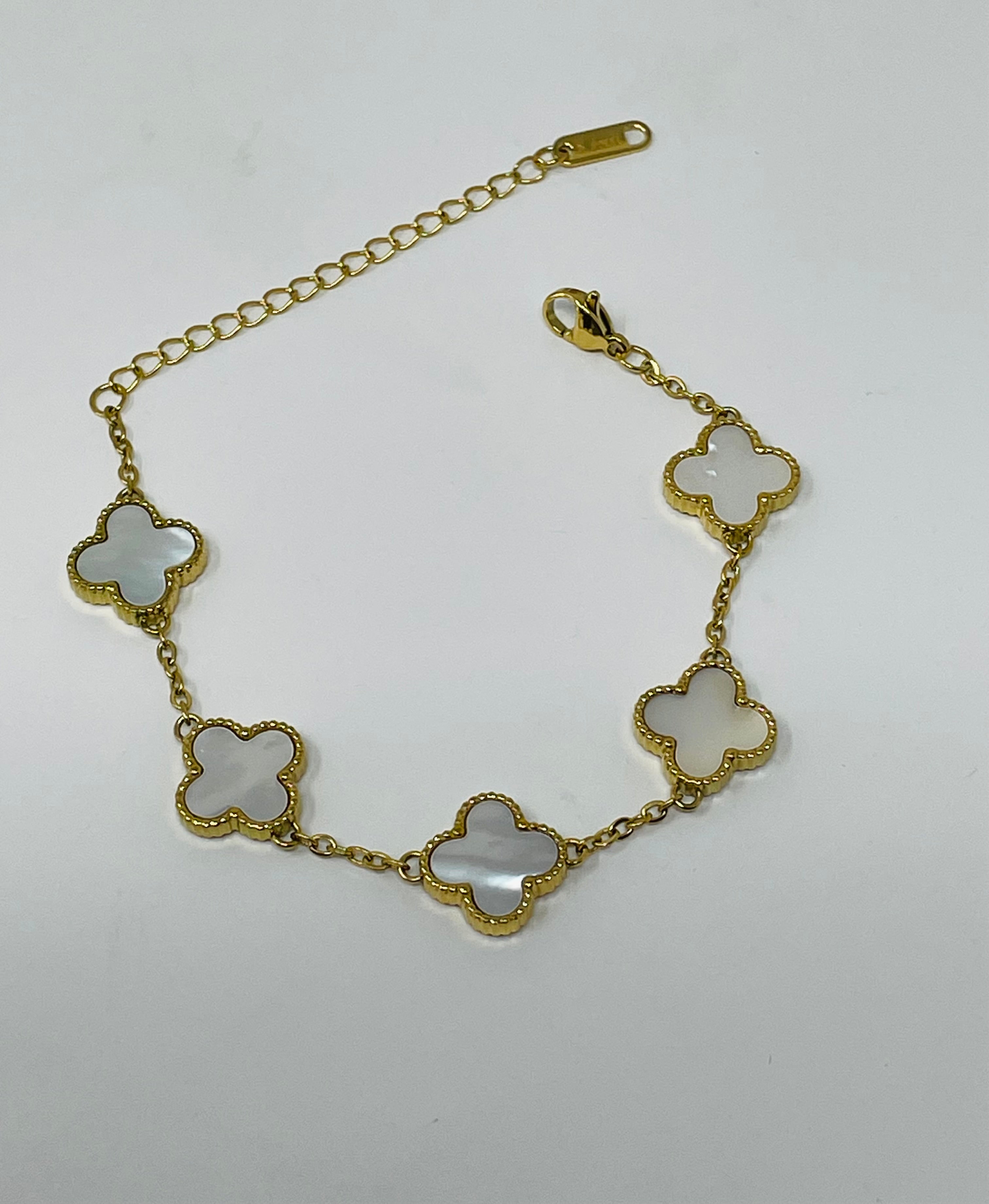 Priti - SHORT LENGTH 18k Gold Plated Necklace With Sparkling Swarovski Clover & Mother of Pearl Detail - New for 2024