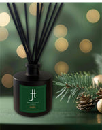 Load image into Gallery viewer, NOËL - XMAS LIMITED EDITION -  200ml LUXURY REED DIFFUSER
