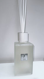 Load image into Gallery viewer, LIMITED EDITION CHELSEA INTENSE EXTRA LARGE XL LUXURY REED DIFFUSER 2200ml
