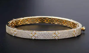 Ush - 18k Gold Plated Swarovski Crystal Clover Bangle