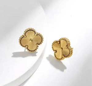 Mina - 18k Gold Plated Clover Studs - 10mm