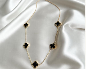Ferhet - 18K Gold Plated Clover Necklace With Black Onyx Detail