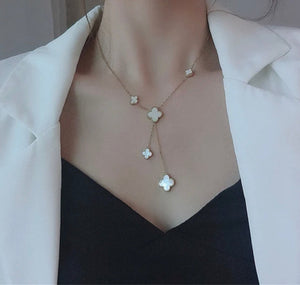 Alizah White Gold - REVERSIBLE 18k White Gold Plated Black Onyx & White Mother Of Pearl Clover Necklace