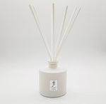 Load image into Gallery viewer, KENSINGTON - LUXURY REED DIFFUSER 200ml
