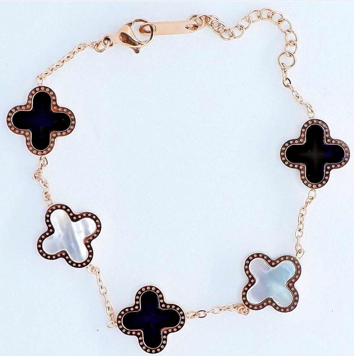 Nisa - 18K Gold Plated Clover Bracelet With Mixed Black Agate & Mother of Pearl Detail